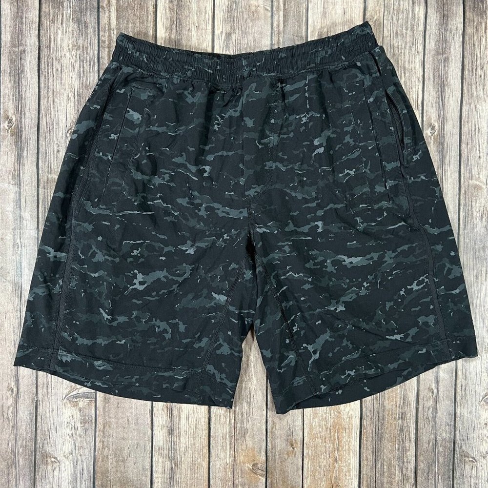 Lululemon Lined Performance Stretch 9" Shorts Medium Men Black Camo Active Gym